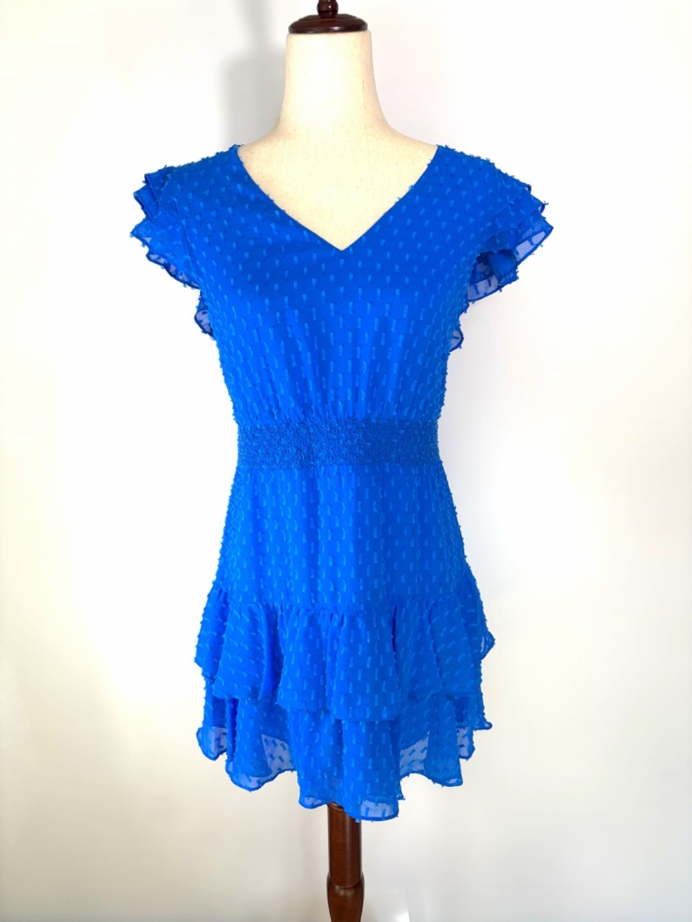 New With Tags Alice + Olivia Cobalt Blue V-Neck Ruffle Mini Dress